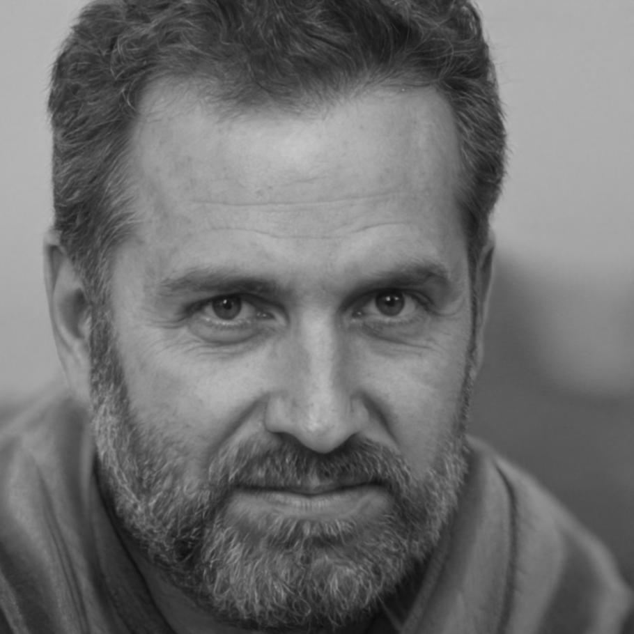 Retrato profesional de Timoteo Prado