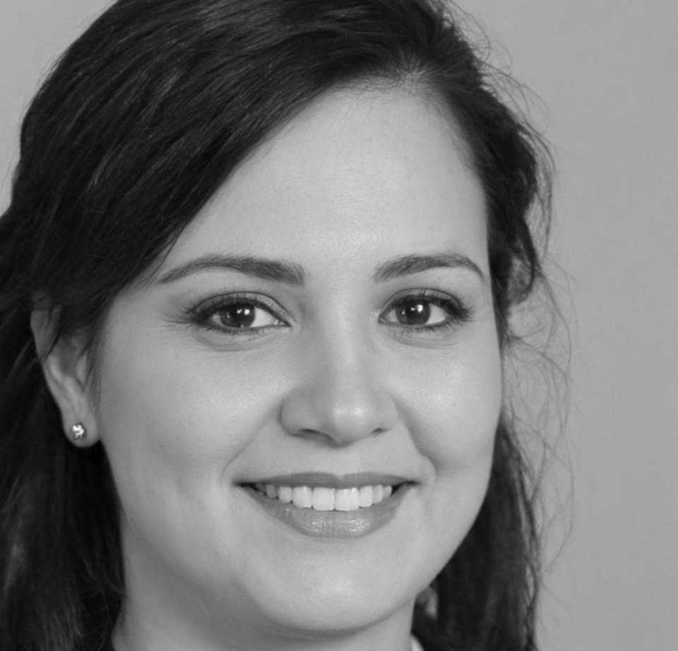 Retrato profesional de Nerea Castellanos, consultora financiera